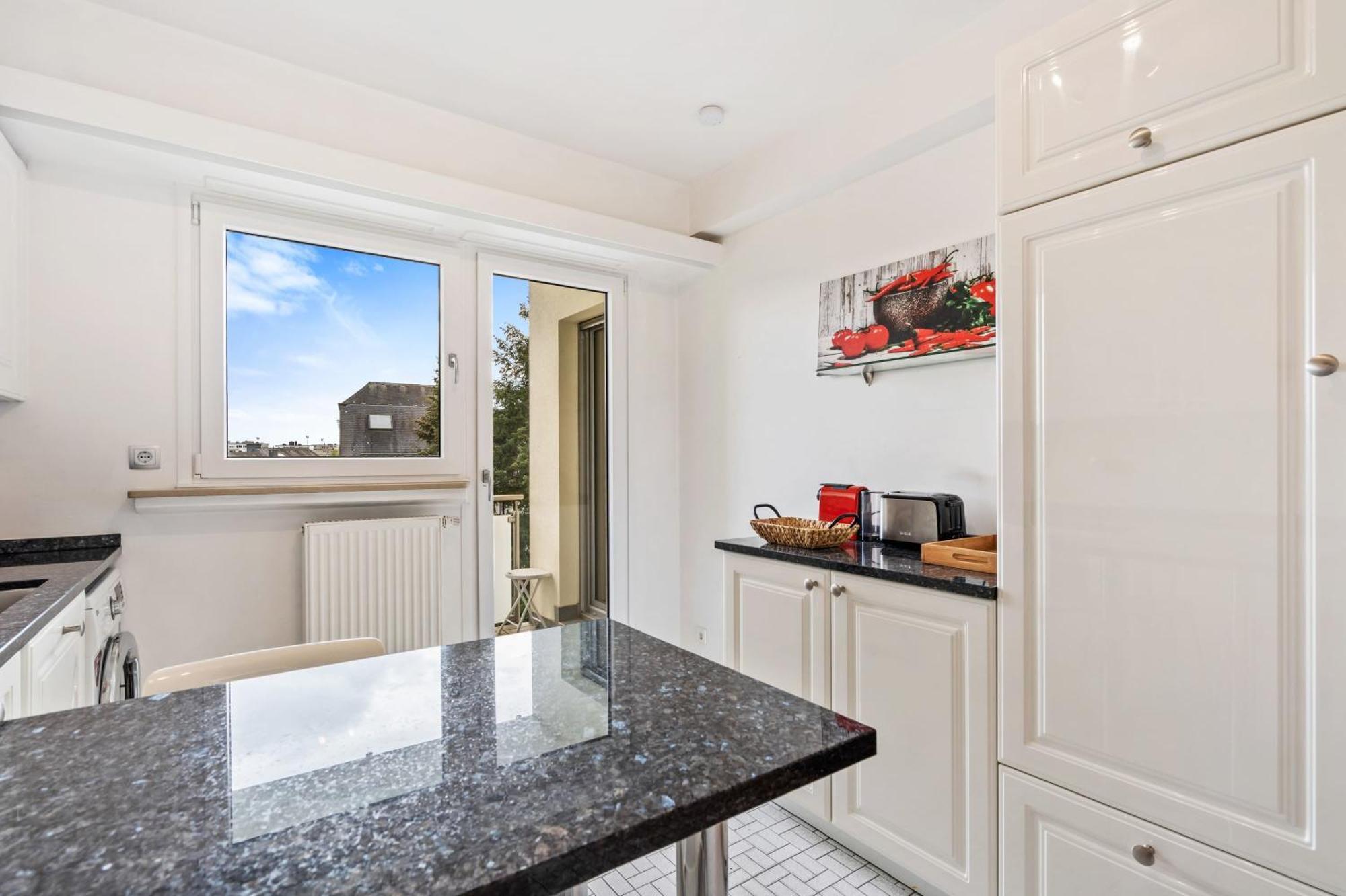 Stylish 2Br Apt In Limpertsberg, Near City Center Luxemburgo Exterior foto